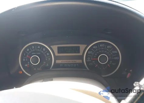 2005 Ford Expedition Eddie Bauer from USA, damaged, VIN 1FMFU17535LB08135